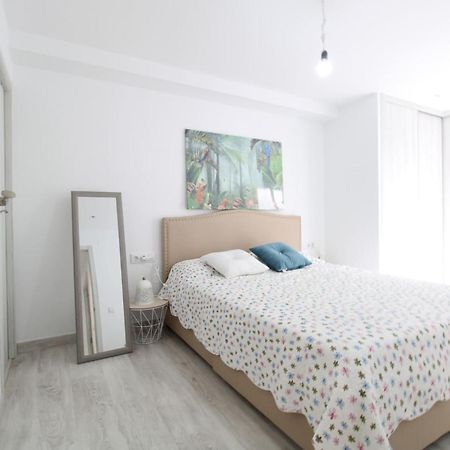 Vacansis Malvarrosa Apartment Валенсия Екстериор снимка